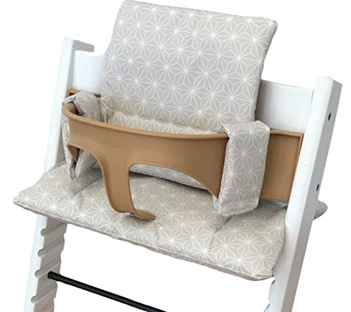 Cojín para trona Tripp Trapp Stokke - revestimiento plastificado para fácil limpieza (diseño de estrellas japonesas beige)
